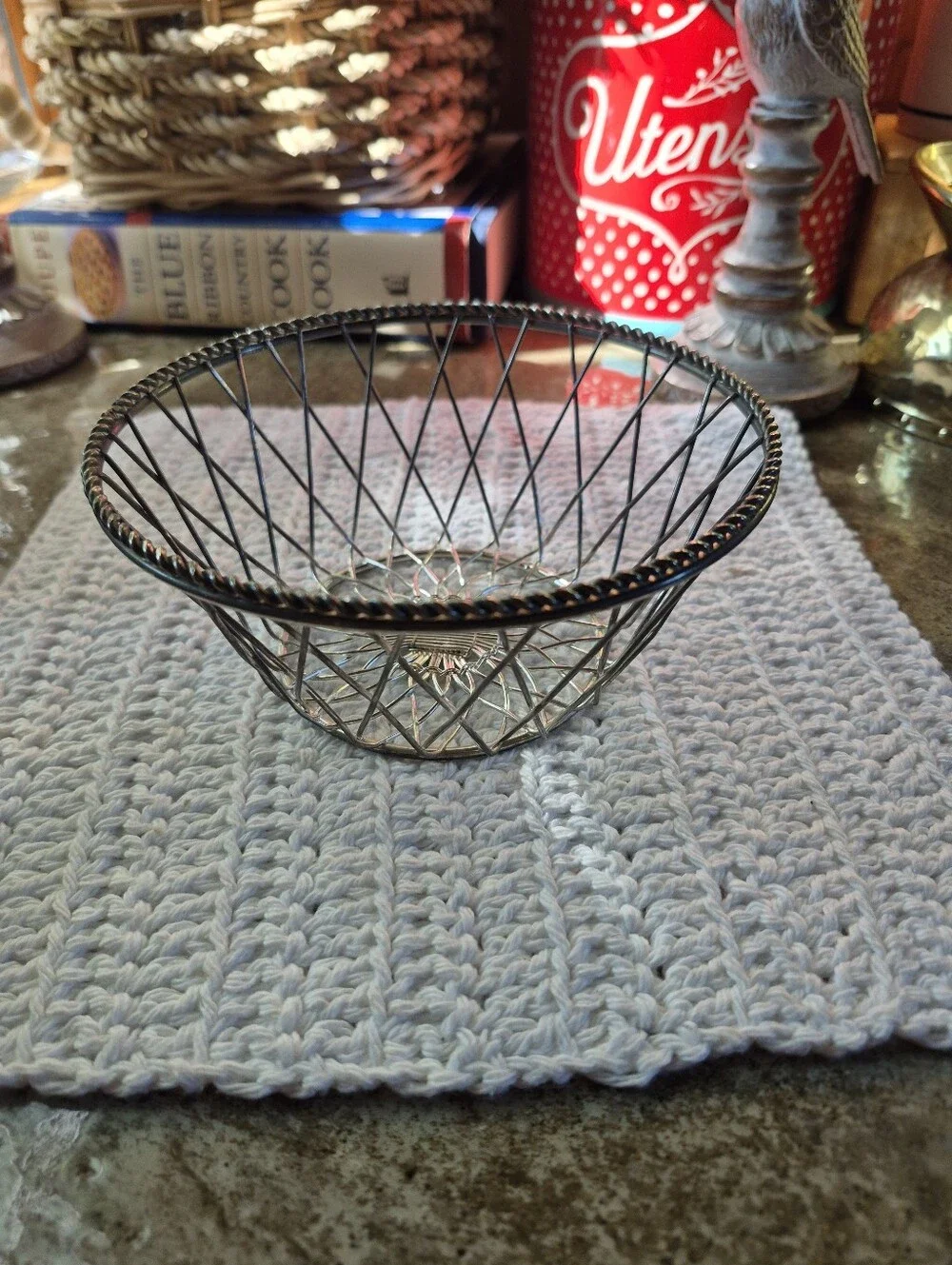🌿5/$25 Vintage Small Metal Silver-Plated Woven Basket